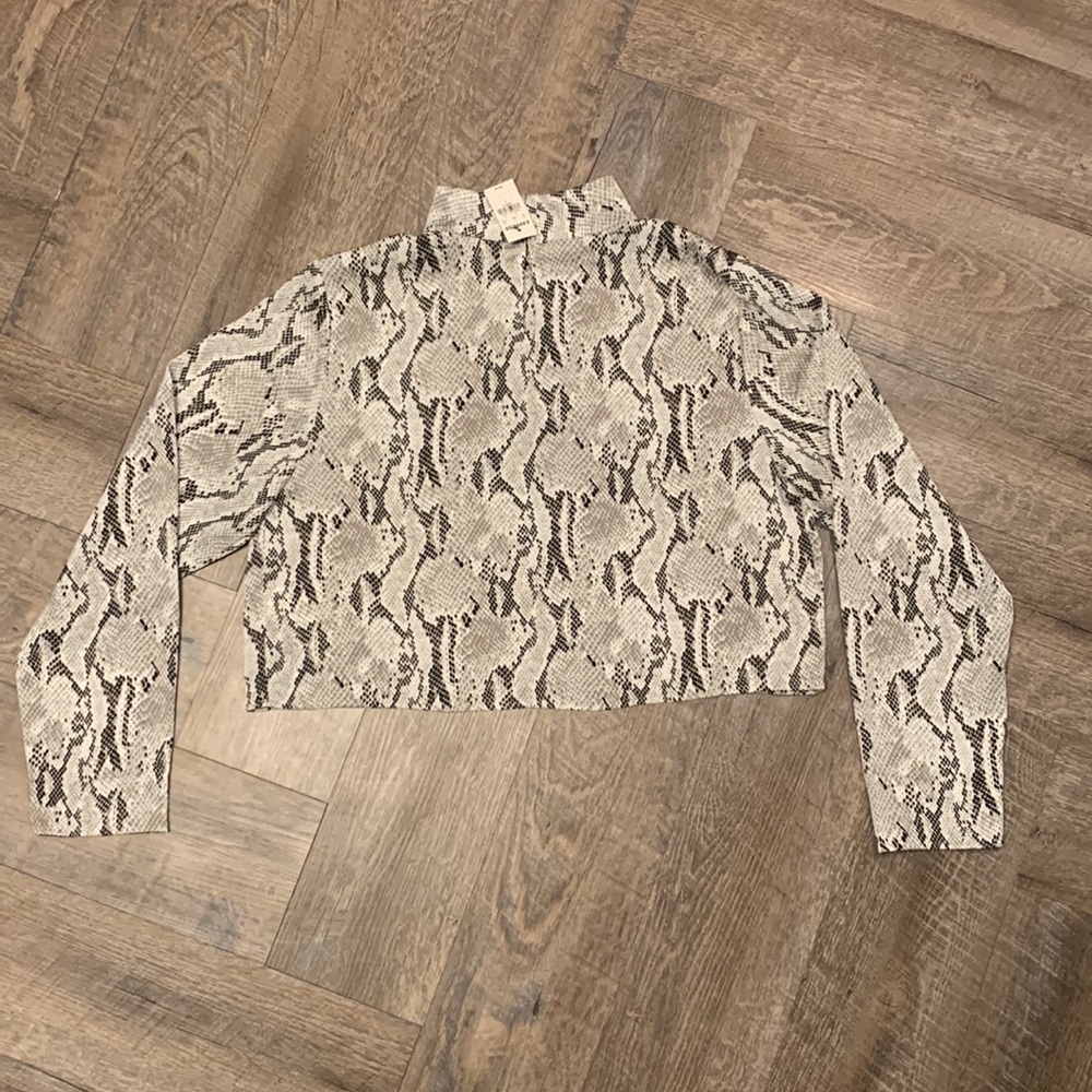 Snake skin patterned crop top - Picture 2 of 2
